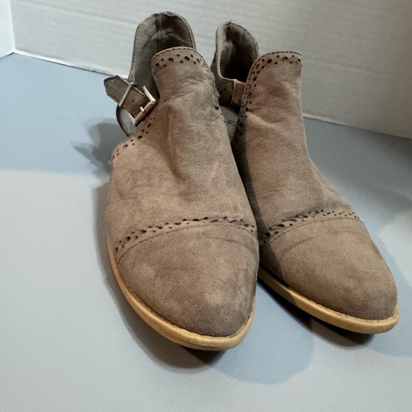 Qupid Taupe Ankle Booties with Cutout Design - Picture 1 of 4